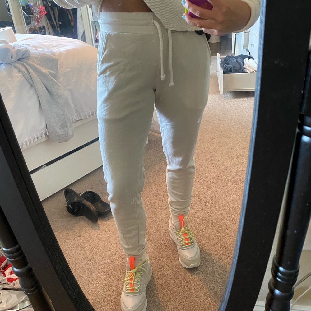 MATE the label cream joggers. Size XS. Worn once